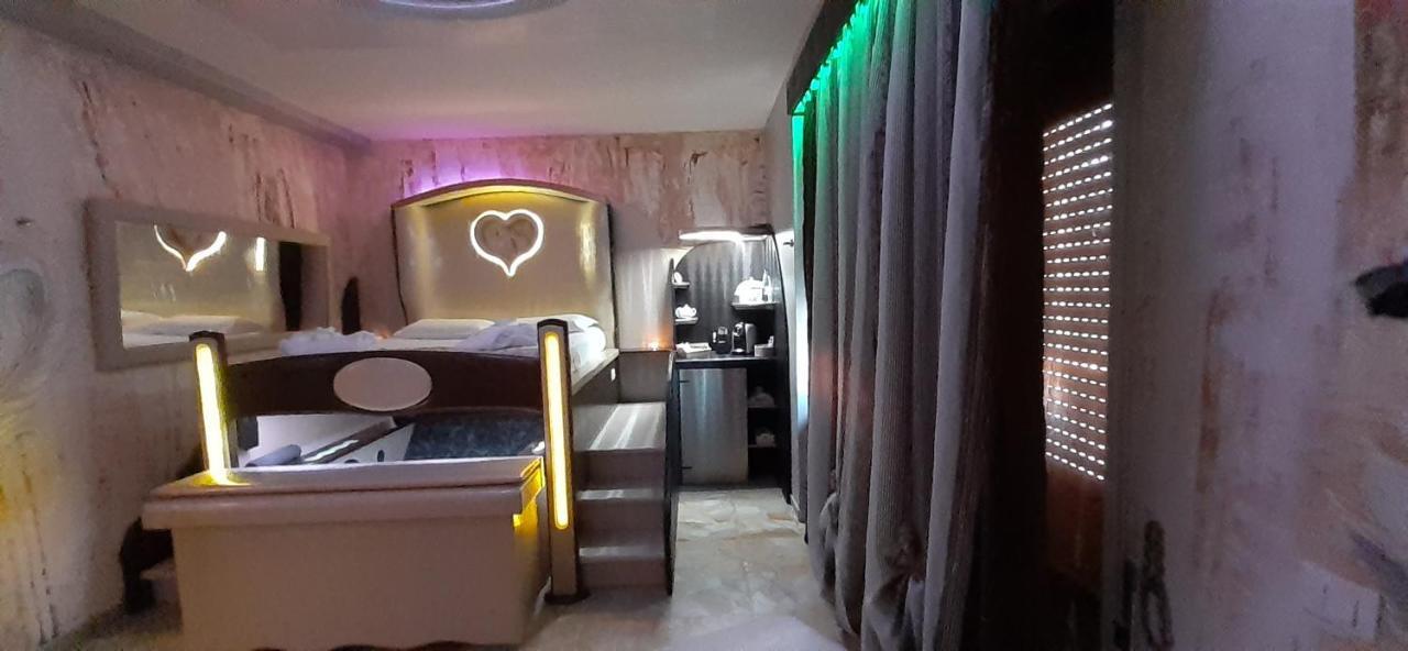 Spa B&B Roma D'Autore Il Nido D'Amore Oda fotoğraf