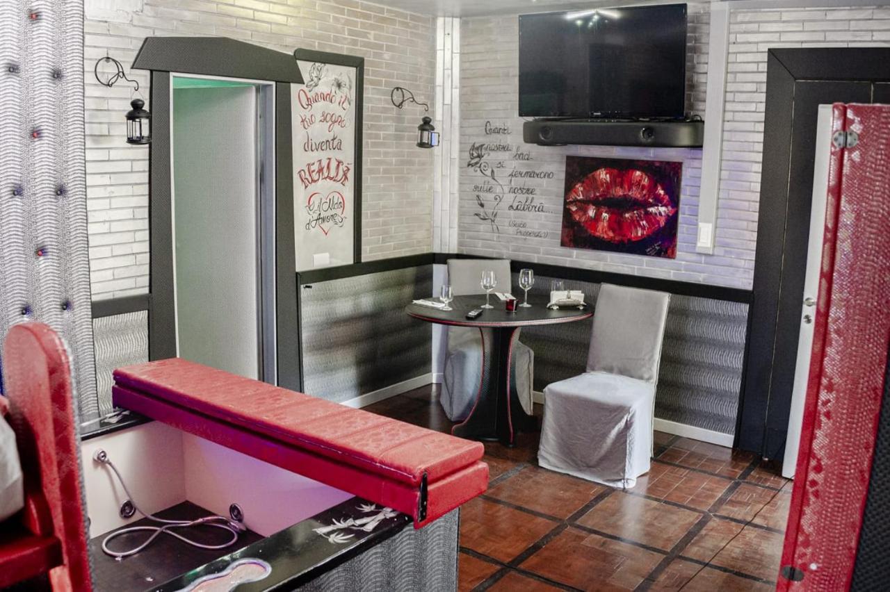 Spa B&B Roma D'Autore Il Nido D'Amore Dış mekan fotoğraf